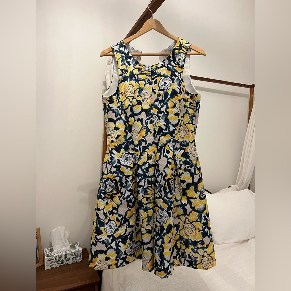 H&M floral dress, in perfect condition.
